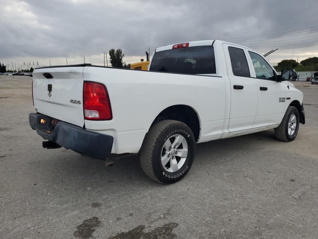 Obraz 3 z 2015 RAM 1500 ST 2015 z VIN 1C6RR7FM4FS526958