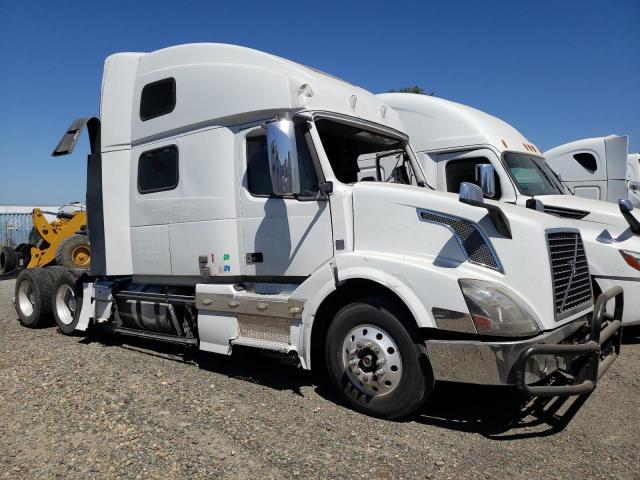 Изображение 1 2016 VOLVO VN VNL 2016 с VIN 4V4NC9EJ3GN937722