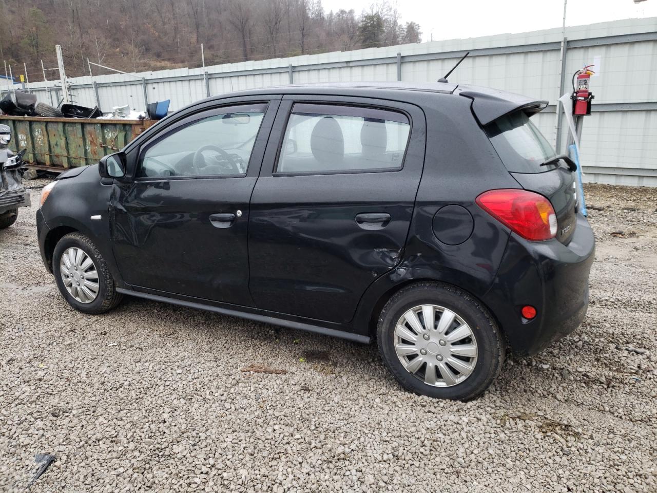 Obraz 2 z 2015 MITSUBISHI MIRAGE DE 2015 z VIN ML32A3HJ6FH033893