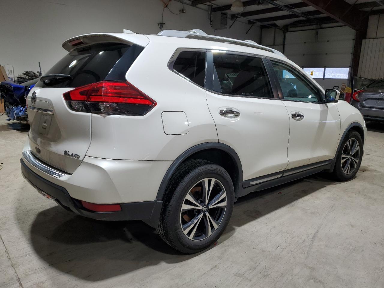 Изображение 3 2017 NISSAN ROGUE S 2017 с VIN JN8AT2MV4HW020021