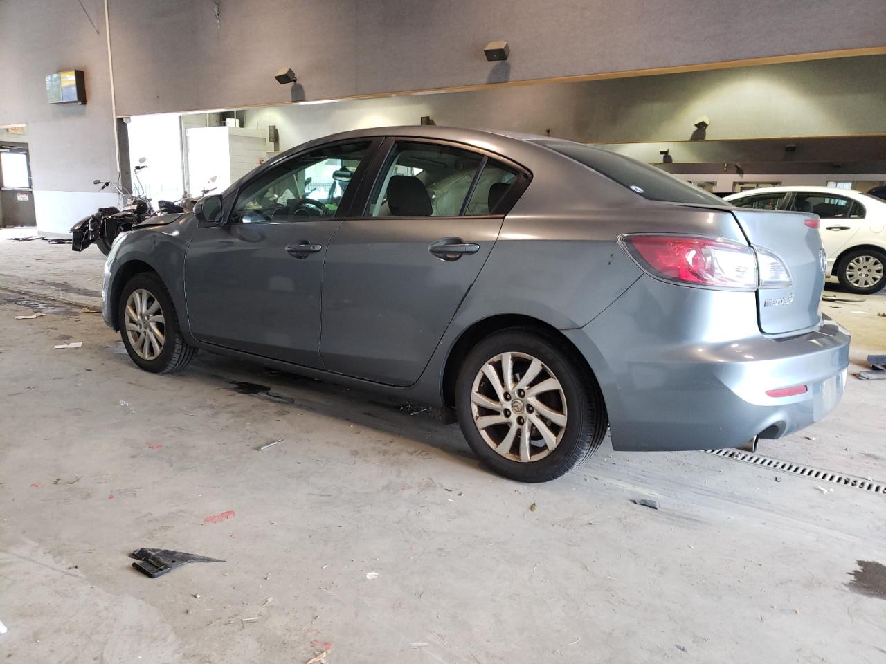 Image 2 of 2012 MAZDA 3 I 2012 with VIN JM1BL1V74C1557049