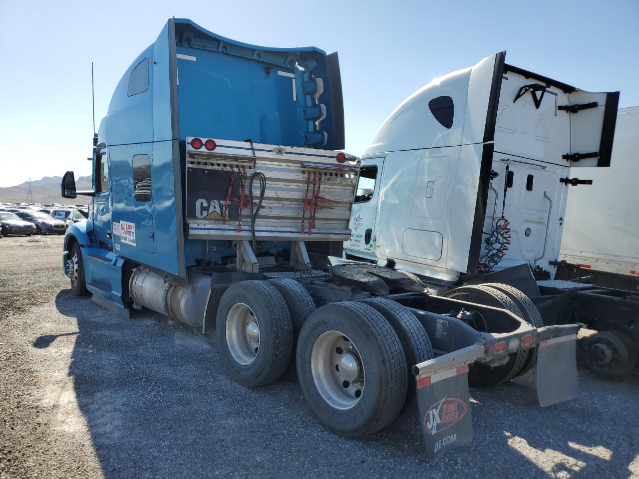 Obraz 3 z 2023 PETERBILT 579  2023 z VIN 1XPBDP9X5PD858071