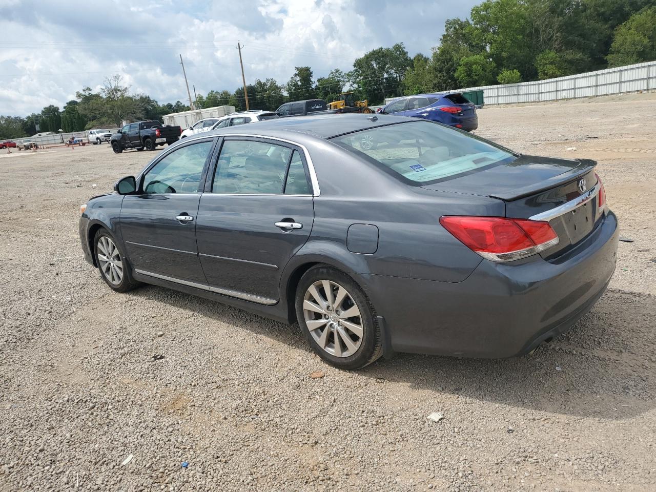 Изображение 2 2011 TOYOTA AVALON BASE 2011 с VIN 4T1BK3DB3BU431116