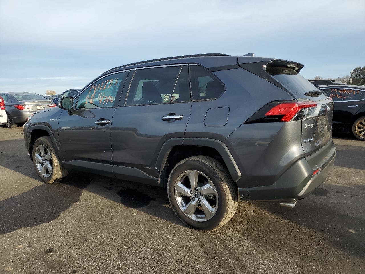 Image 2 of 2019 TOYOTA RAV4 LIMITED 2019 with VIN 2T3DWRFV2KW044832