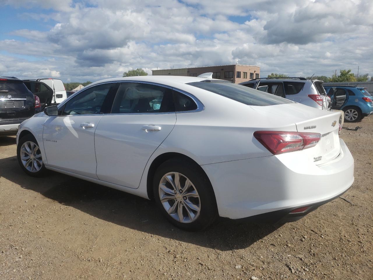 Изображение 2 2019 CHEVROLET MALIBU LT 2019 с VIN 1G1ZD5ST0KF194859