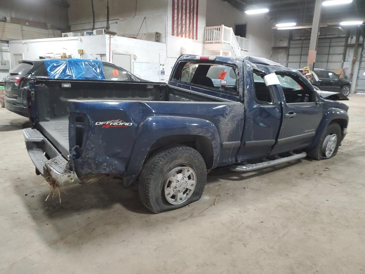 Image 3 of 2004 GMC CANYON  2004 with VIN 1GTDT196948110879