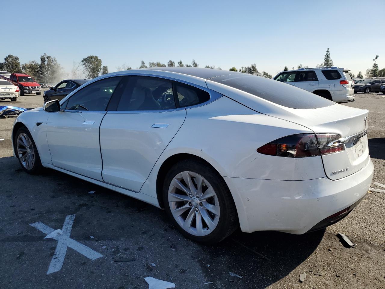 Obraz 2 z 2017 TESLA MODEL S  2017 z VIN 5YJSA1E11HF180342