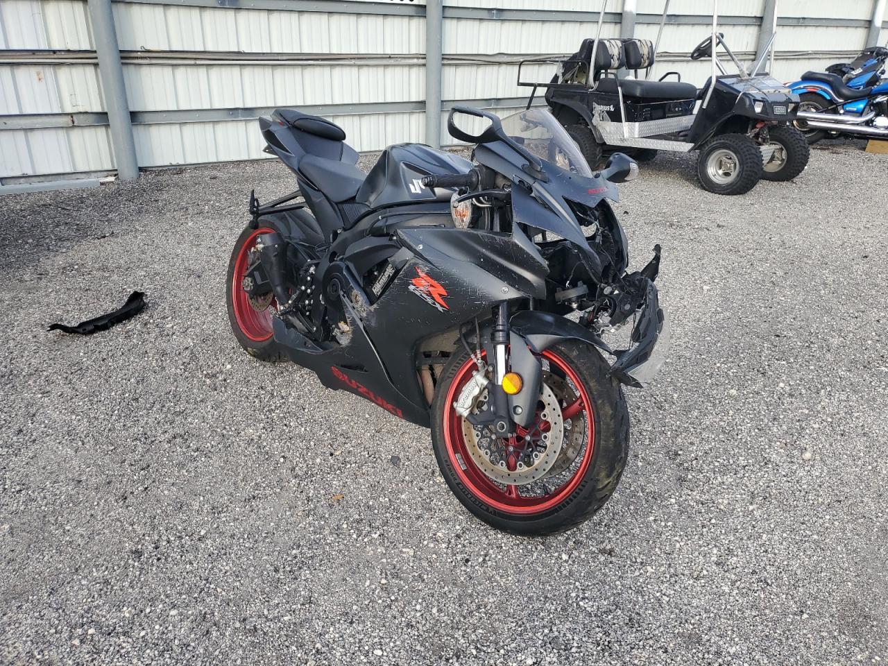 Изображение 1 2017 SUZUKI GSX-R600  2017 с VIN JS1GN7FA7H2100826