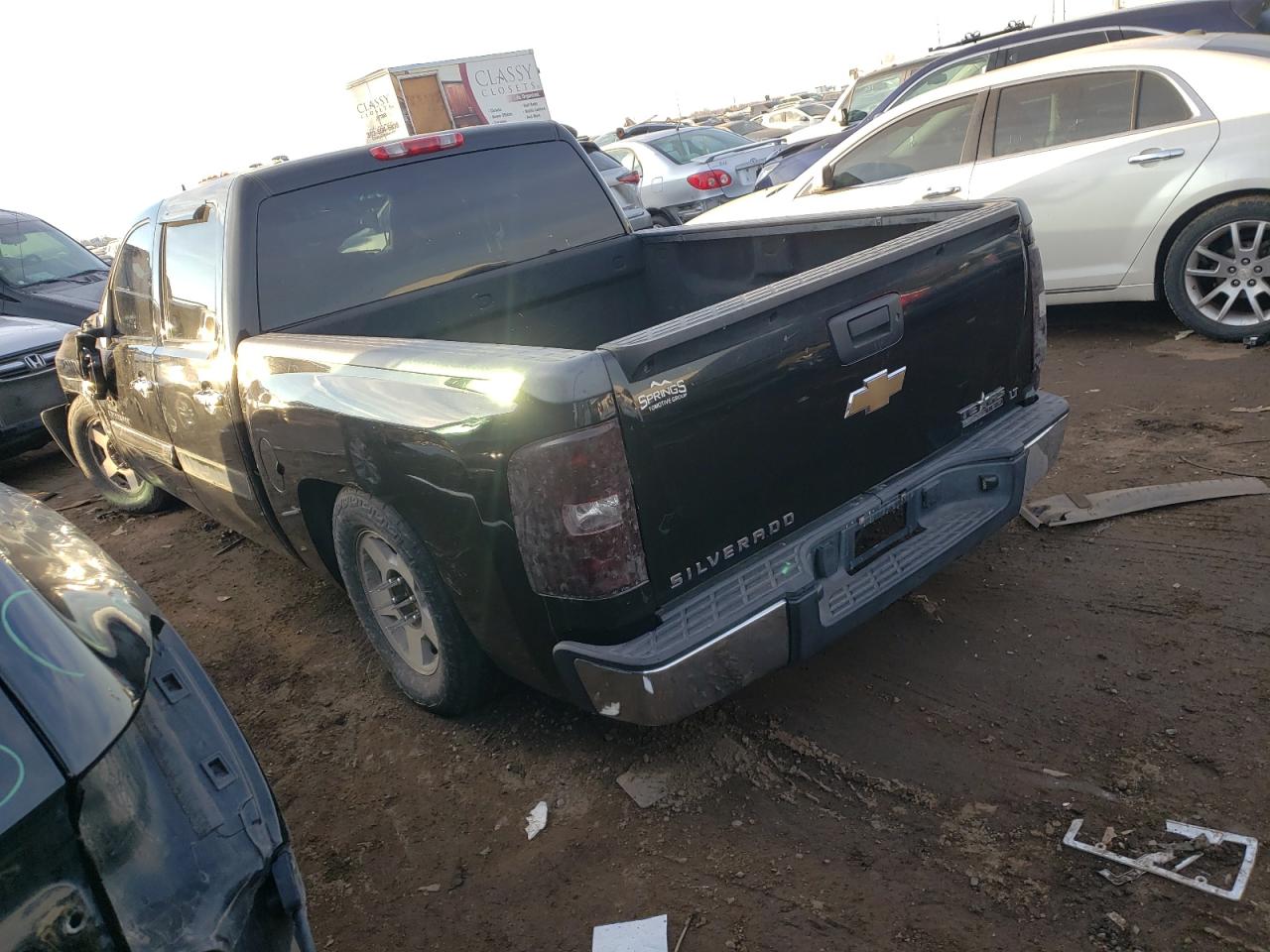 Image 2 of 2009 CHEVROLET SILVERADO C1500 LT 2009 with VIN 3GCEC23J19G165948