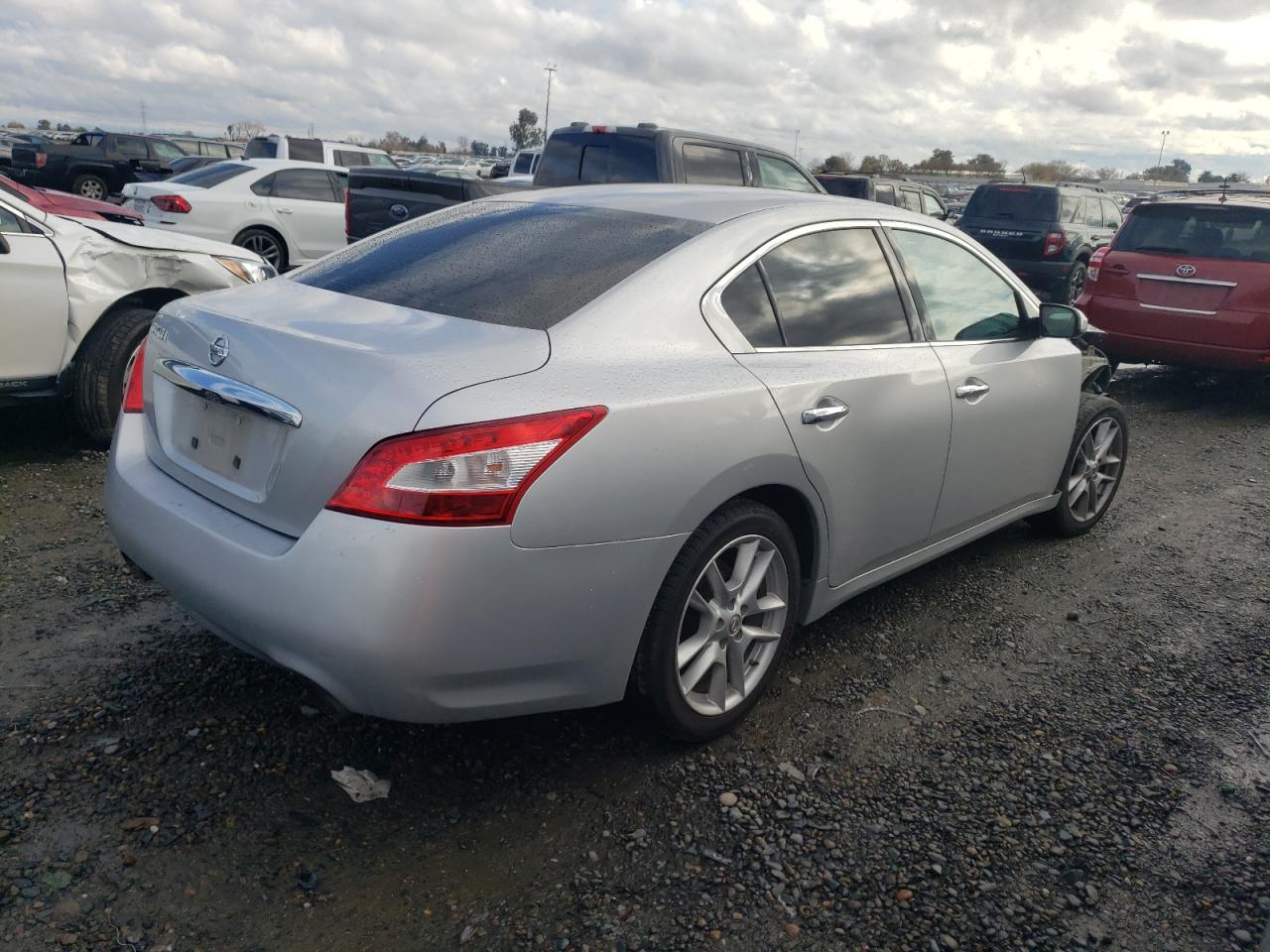 Image 3 of 2010 NISSAN MAXIMA S 2010 with VIN 1N4AA5AP7AC838252