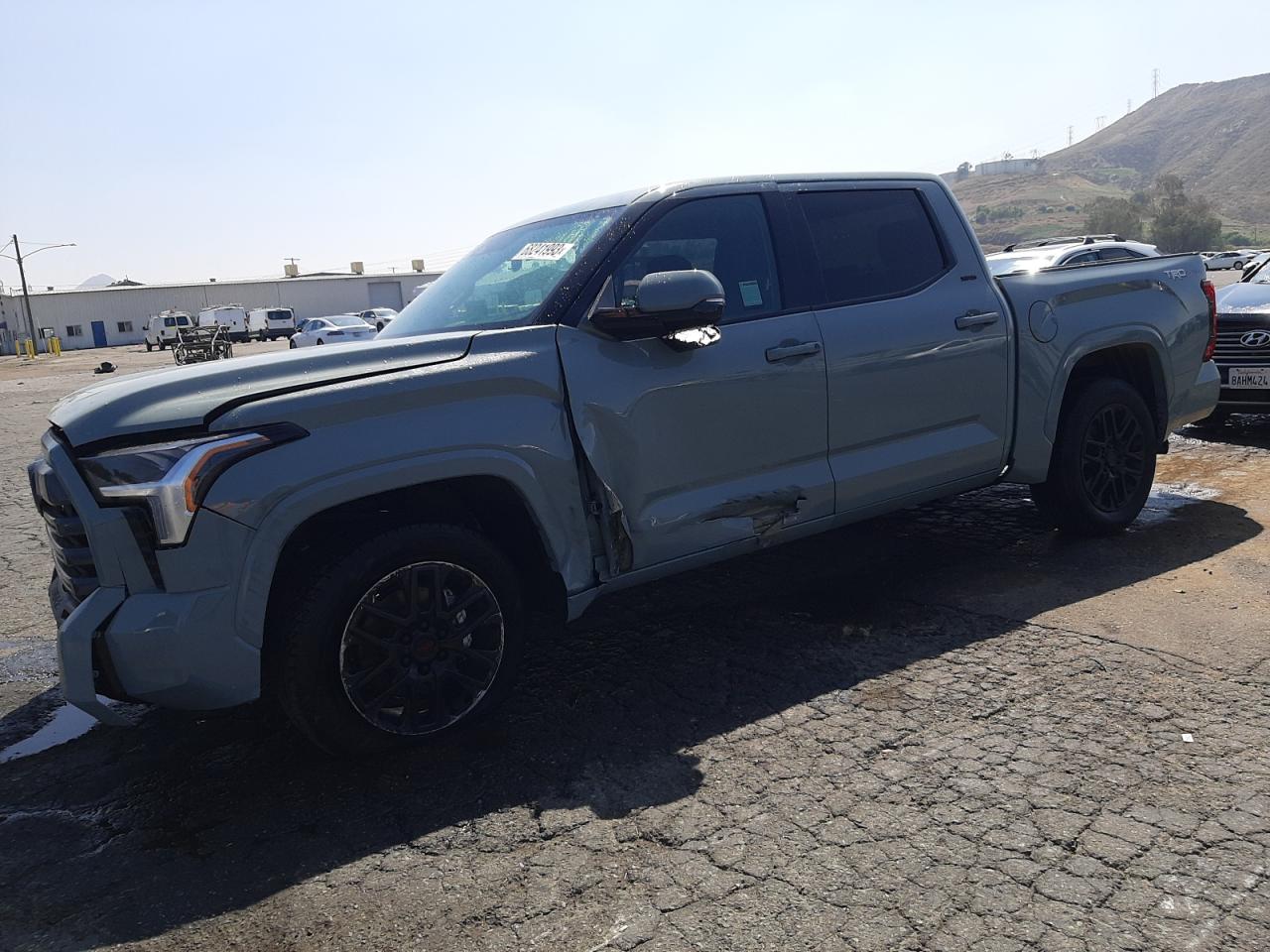 Изображение Toyota Tundra Crewmax Sr 2022
