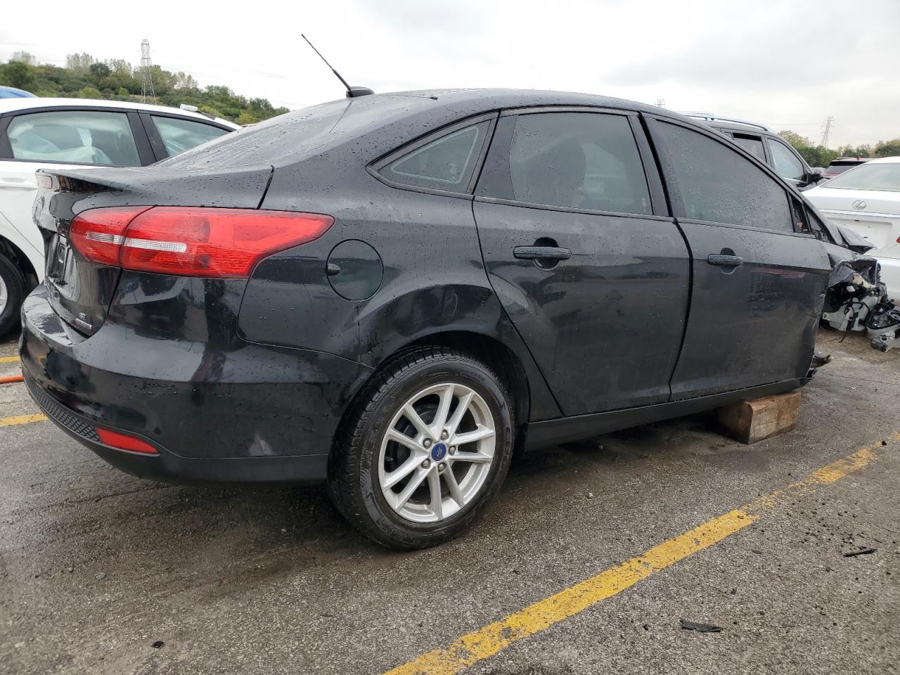 Изображение 3 2016 FORD FOCUS SE 2016 с VIN 1FADP3F21GL357807