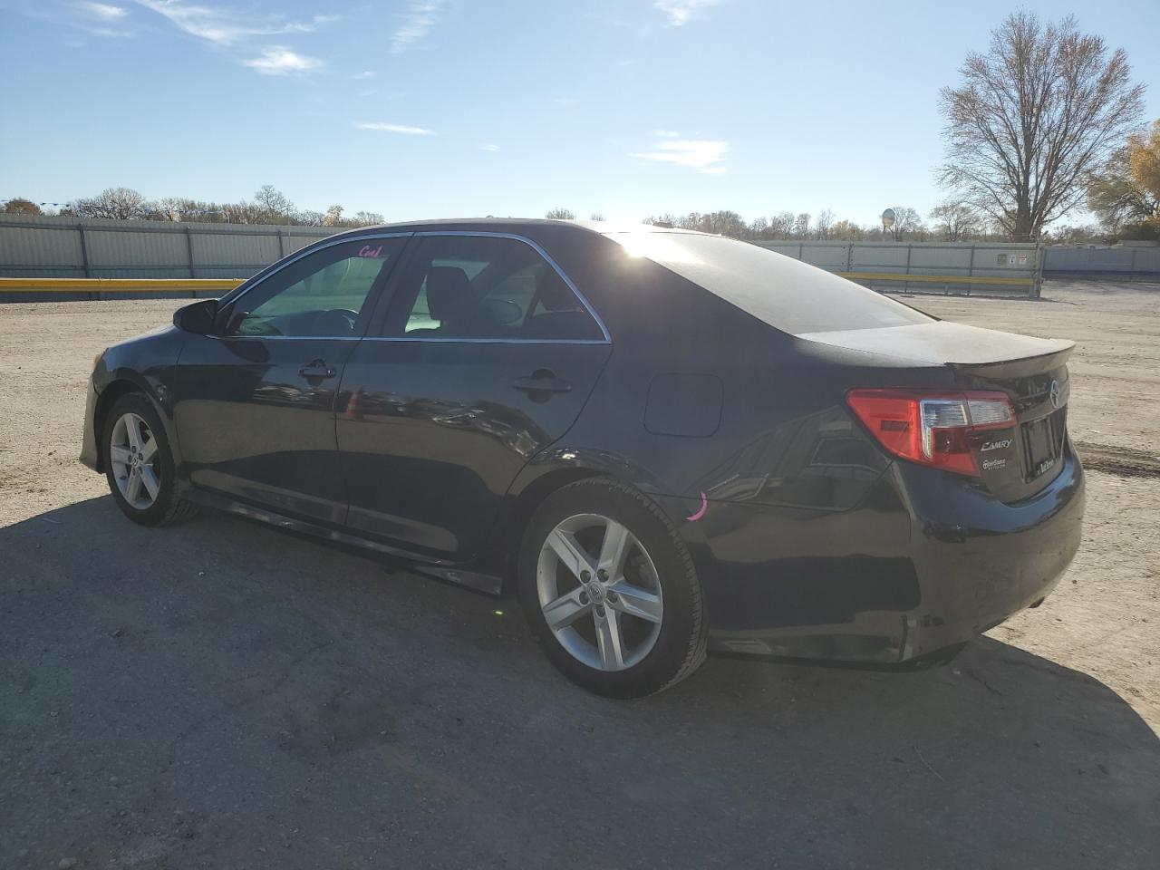 Image 2 of 2013 TOYOTA CAMRY L 2013 with VIN 4T1BF1FK6DU292298