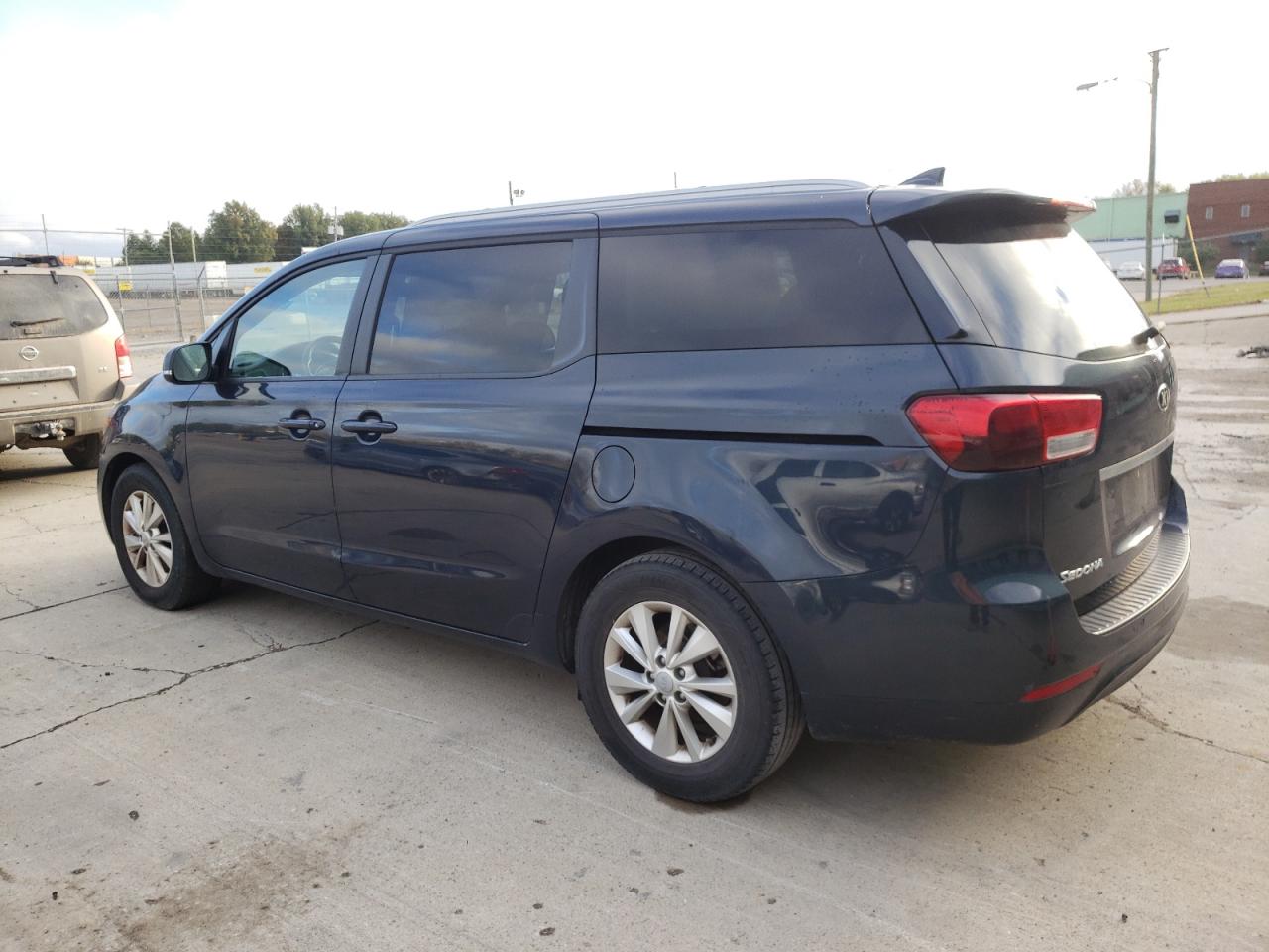 Obraz 2 z 2016 KIA SEDONA LX 2016 z VIN KNDMB5C19G6161743