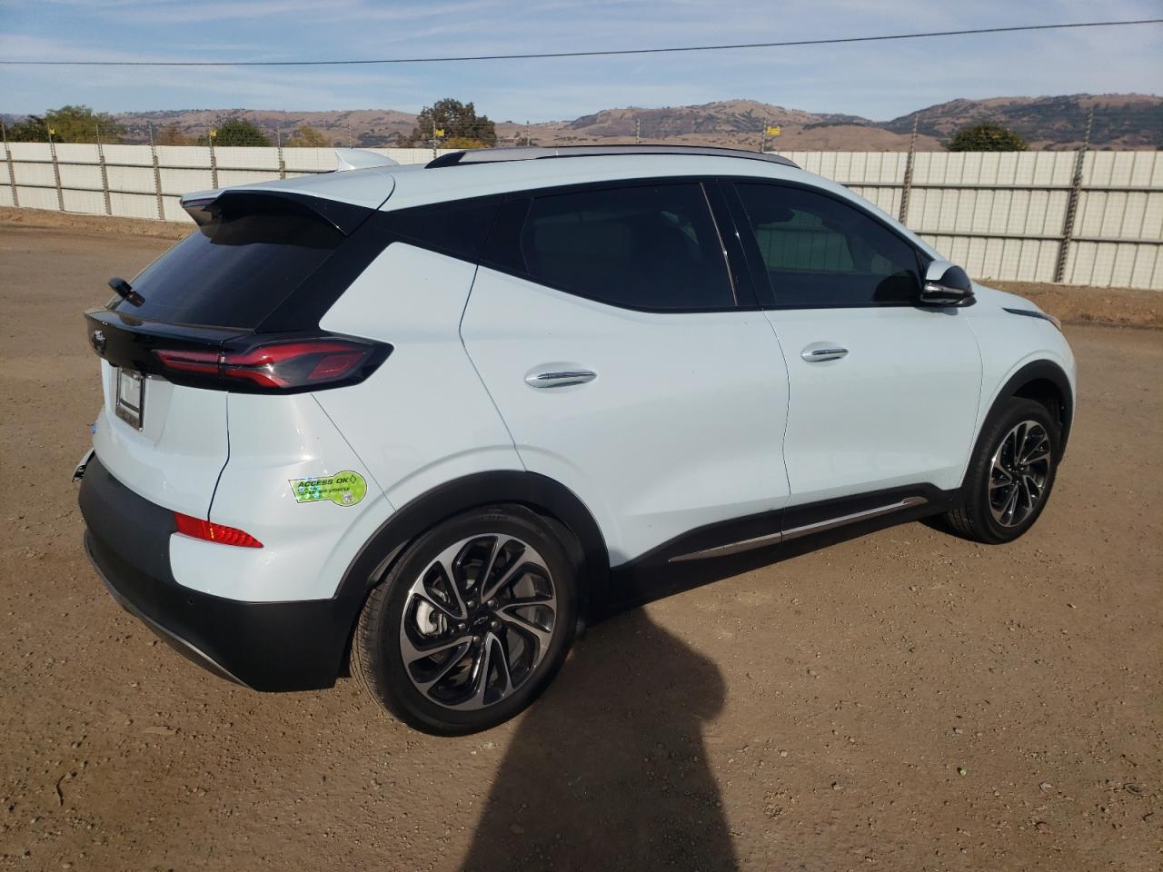 Image 3 of 2022 CHEVROLET BOLT EUV PREMIER 2022 with VIN 1G1FZ6S04N4114673