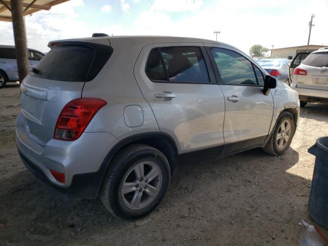 Obraz 3 z 2020 CHEVROLET TRAX LS 2020 z VIN KL7CJKSBXLB311476