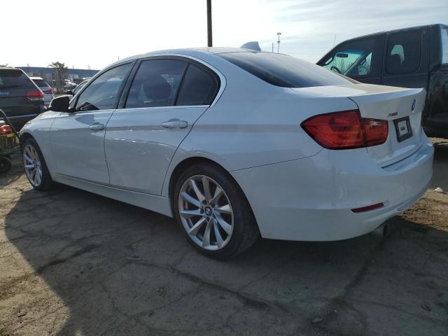 Obraz 2 z 2014 BMW 320 I XDRIVE 2014 z VIN WBA3C3G52ENS70393