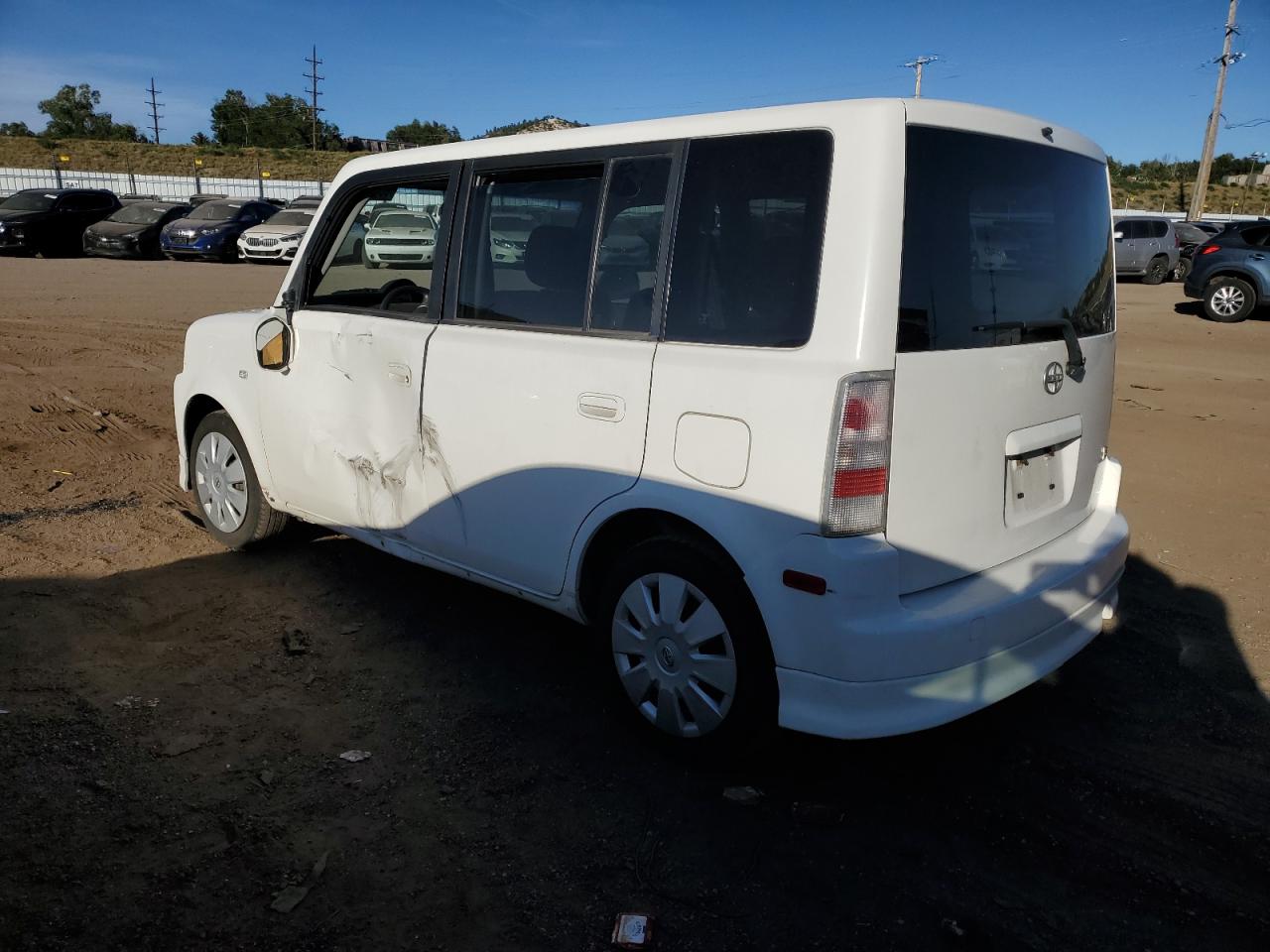 Obraz 2 z 2006 TOYOTA SCION XB 2006 z VIN JTLKT334764051985