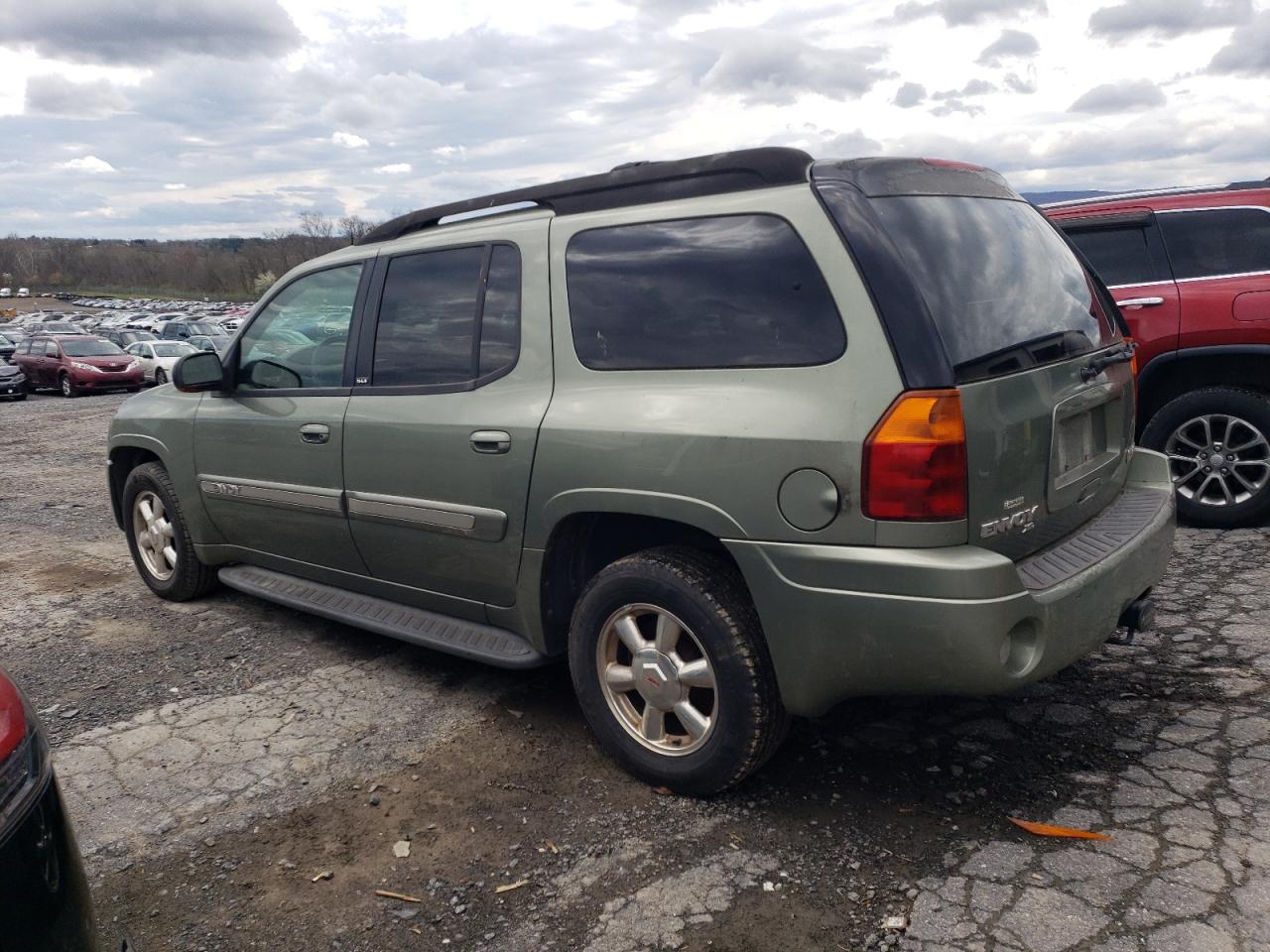 Image 2 of 2004 GMC ENVOY XL 2004 with VIN 1GKES16S846132185