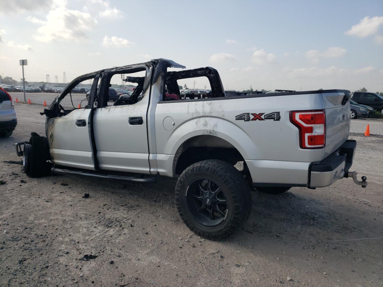Изображение 2 2018 FORD F150 SUPERCREW 2018 с VIN 1FTEW1EG1JKE45918