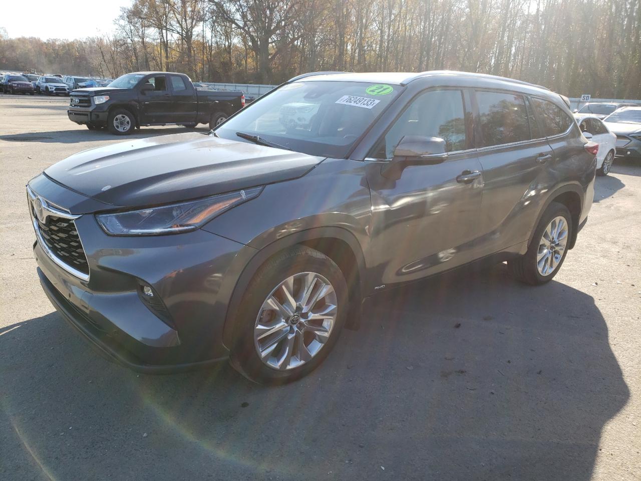 Image 1 of Toyota Highlander Hybrid Limited 2021 with VIN 5TDDBRCH8MS534609