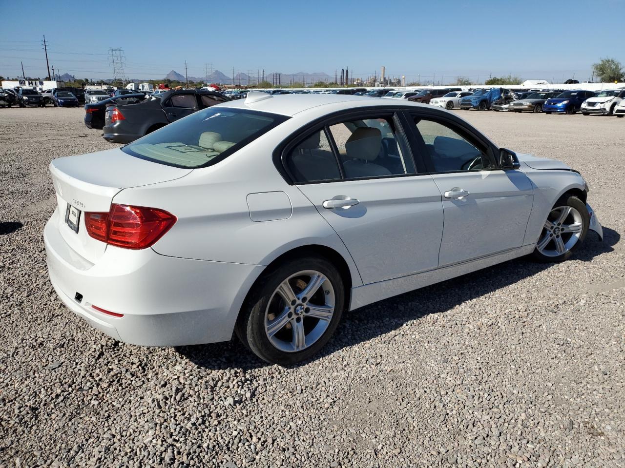 Изображение 3 2014 BMW 328 I SULEV 2014 с VIN WBA3C1C51EK109027