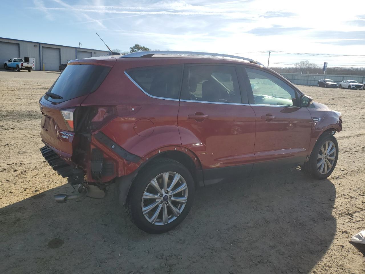 Изображение 3 2017 FORD ESCAPE TITANIUM 2017 с VIN 1FMCU9J93HUD72676