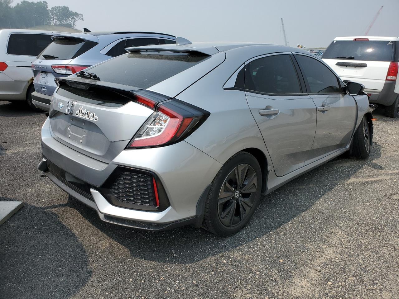 Изображение 3 2018 HONDA CIVIC EXL 2018 с VIN SHHFK7H70JU233750