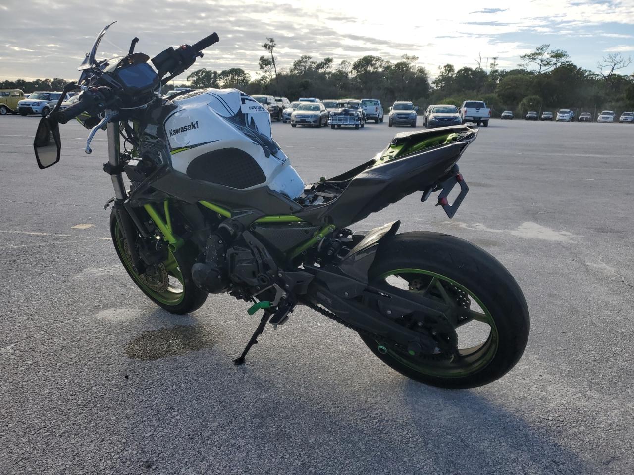 Image 3 of 2021 KAWASAKI ER650 K 2021 with VIN ML5EREK13MDA28255