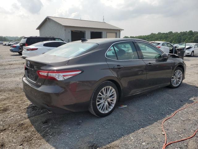 Obraz 3 z 2018 TOYOTA CAMRY L 2018 z VIN 4T1B11HK9JU038592