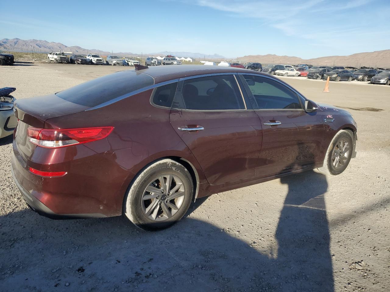 Obraz 3 z 2020 KIA OPTIMA LX 2020 z VIN 5XXGT4L35LG414722