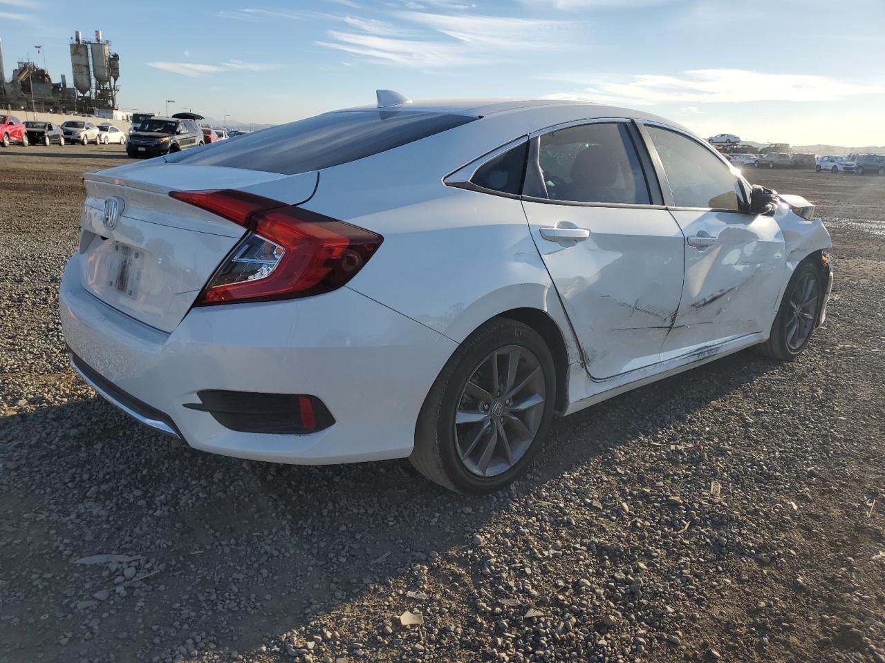 Изображение 3 2021 HONDA CIVIC EX 2021 с VIN 19XFC1F34ME206802