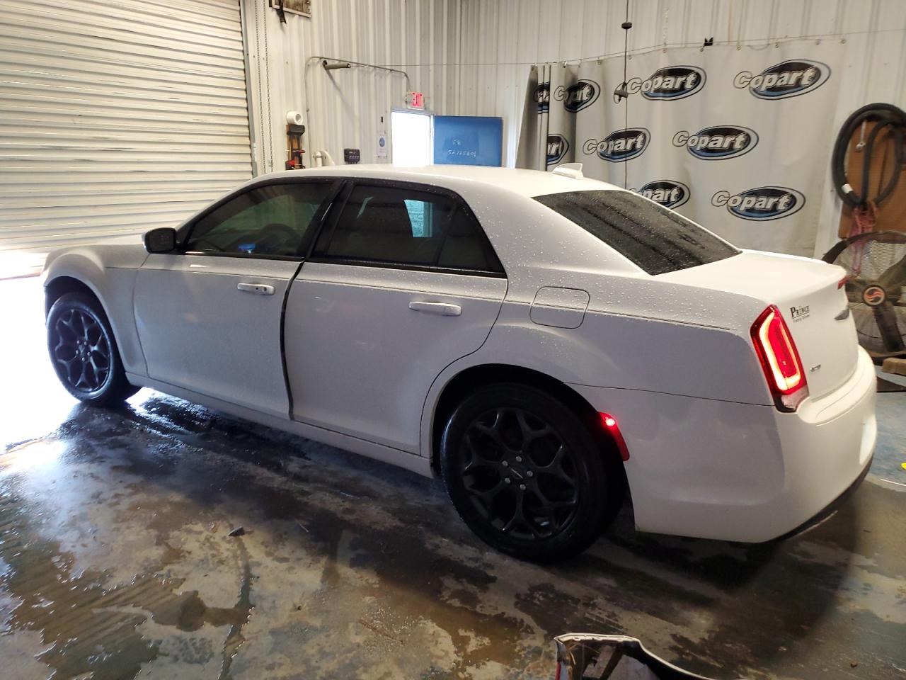 Image 2 of Chrysler 300 S 2019 with VIN 2C3CCAGG3KH648979