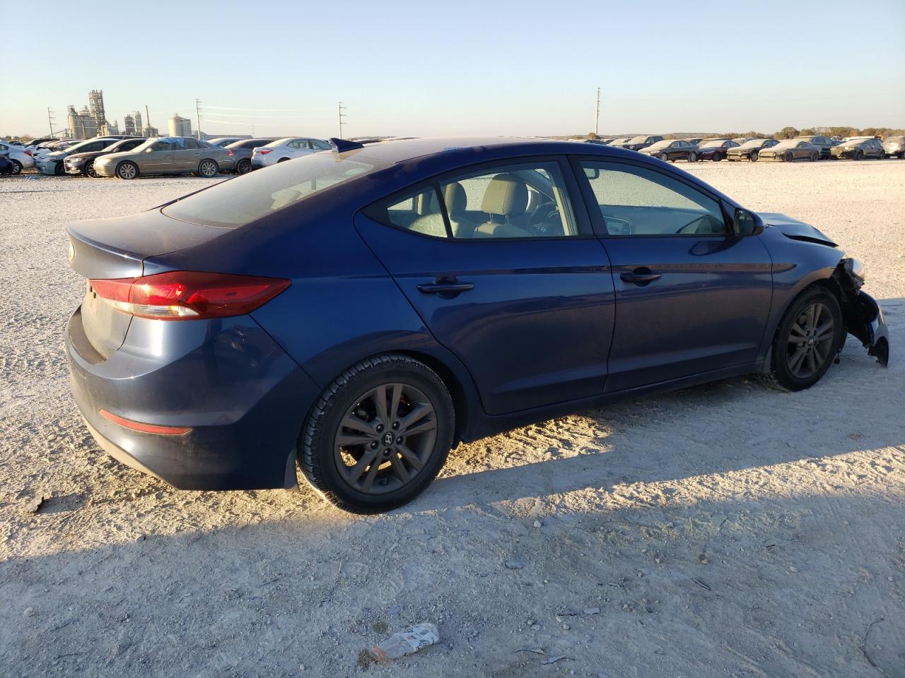 Obraz 3 z 2018 HYUNDAI ELANTRA SEL 2018 z VIN 5NPD84LF7JH359416