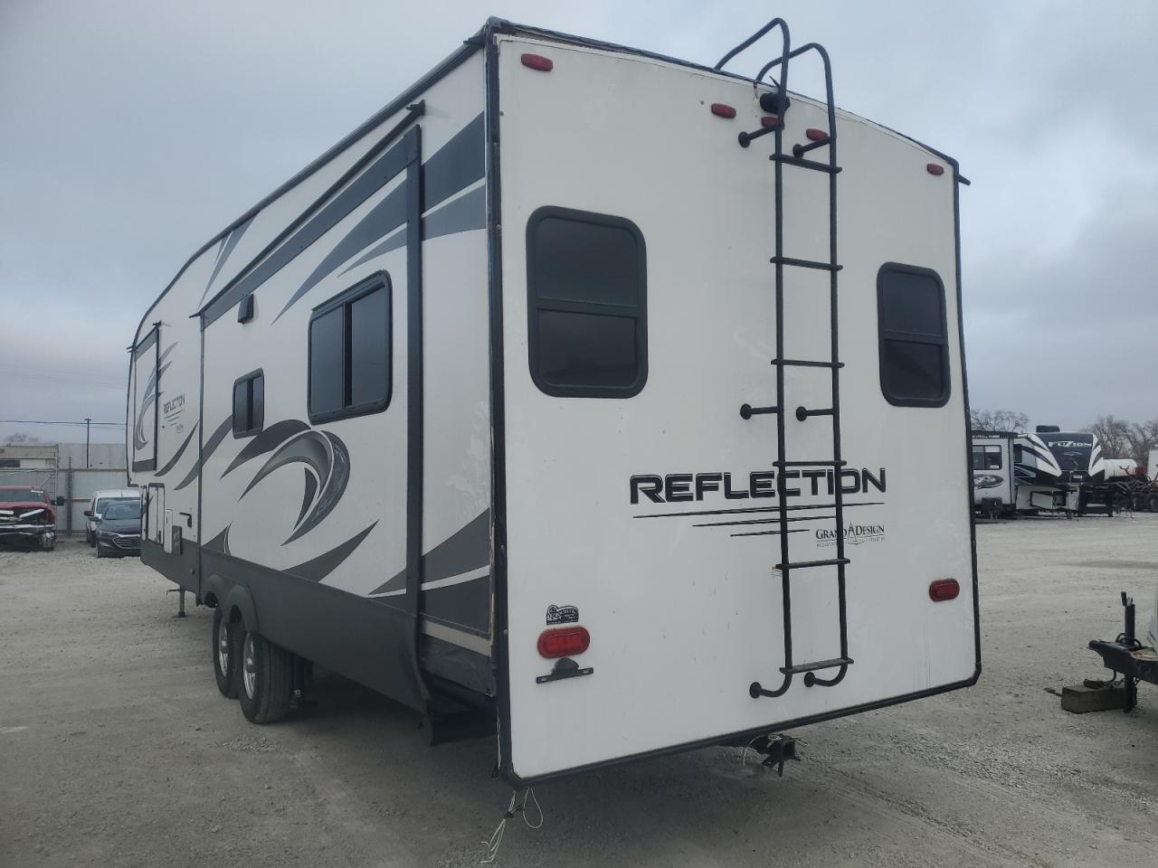 Obraz 3 z 2022 GRAN DESIGN REF 2022 z VIN 573FR3826N9917009