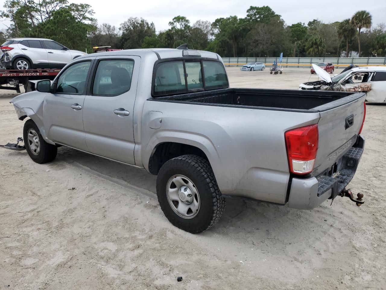 Изображение 2 2017 TOYOTA TACOMA DOUBLE CAB 2017 с VIN 5TFAX5GN0HX092535