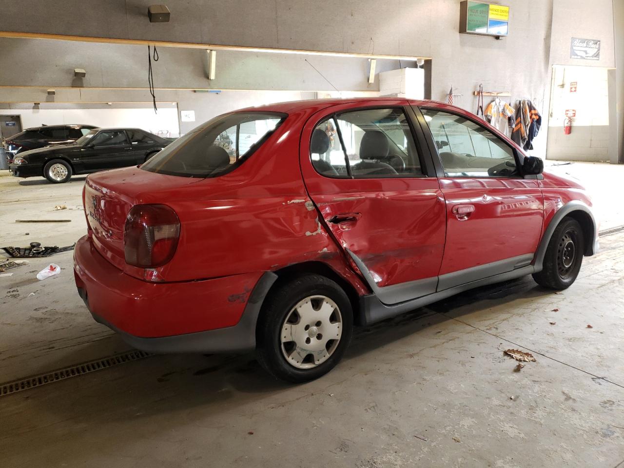 Image 3 of 2000 TOYOTA ECHO  2000 with VIN JTDBT1232Y0032652