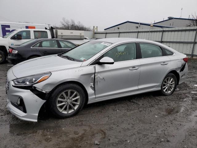 Obraz 1 z 2019 HYUNDAI SONATA SE 2019 z VIN 5NPE24AF3KH735863