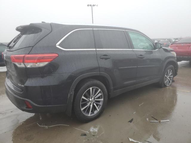 Image 3 of 2019 TOYOTA HIGHLANDER SE 2019 with VIN 5TDJZRFH3KS614729