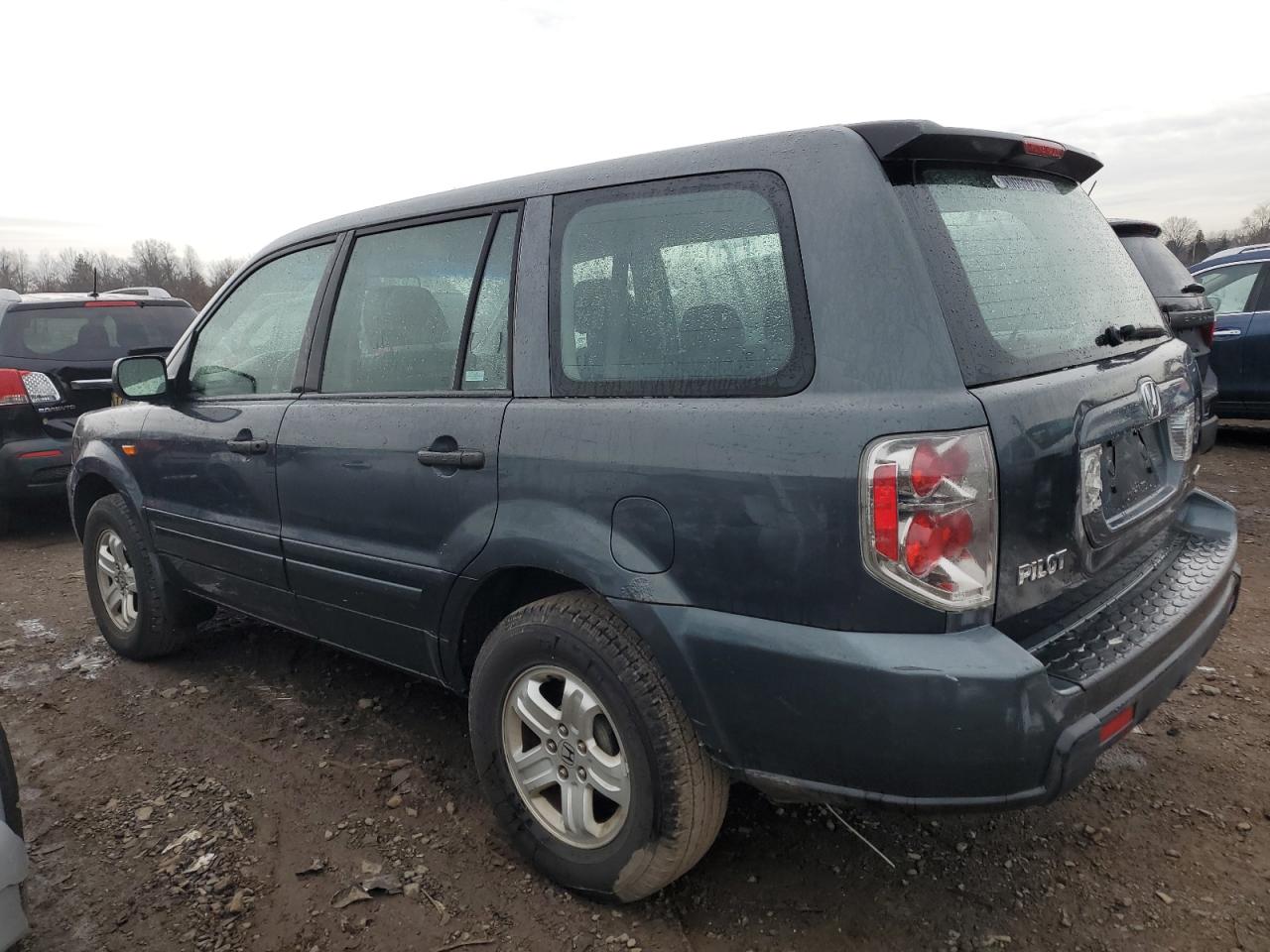 Image 2 of 2006 HONDA PILOT LX 2006 with VIN 2HKYF18126H554088