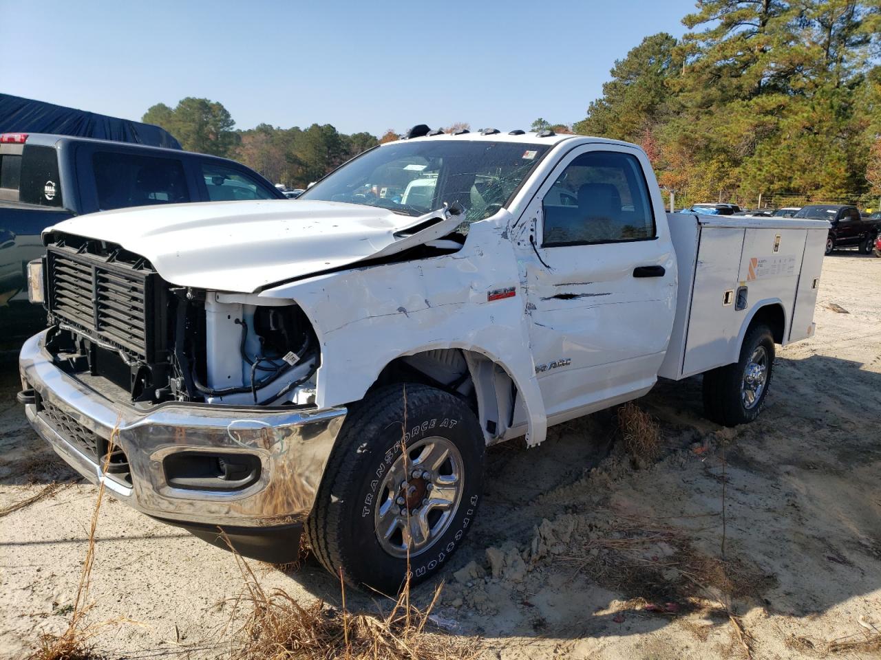 Image 2 of 2022 RAM 3500 TRADESMAN 2022 with VIN 3C7WR3AJ8NG428929