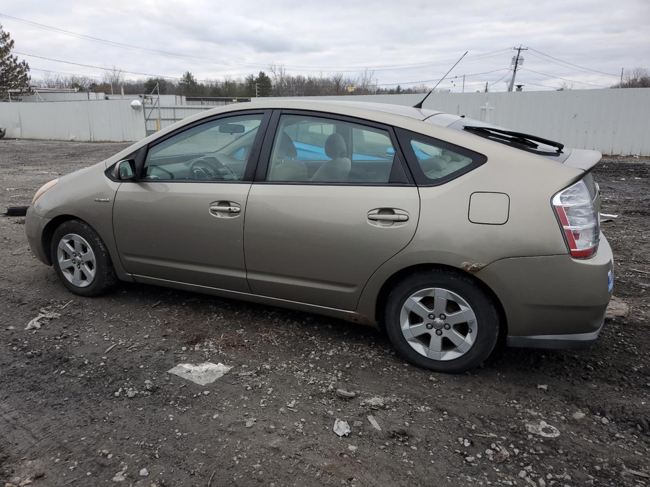 Obraz 2 z 2007 TOYOTA PRIUS  2007 z VIN JTDKB20U377672458