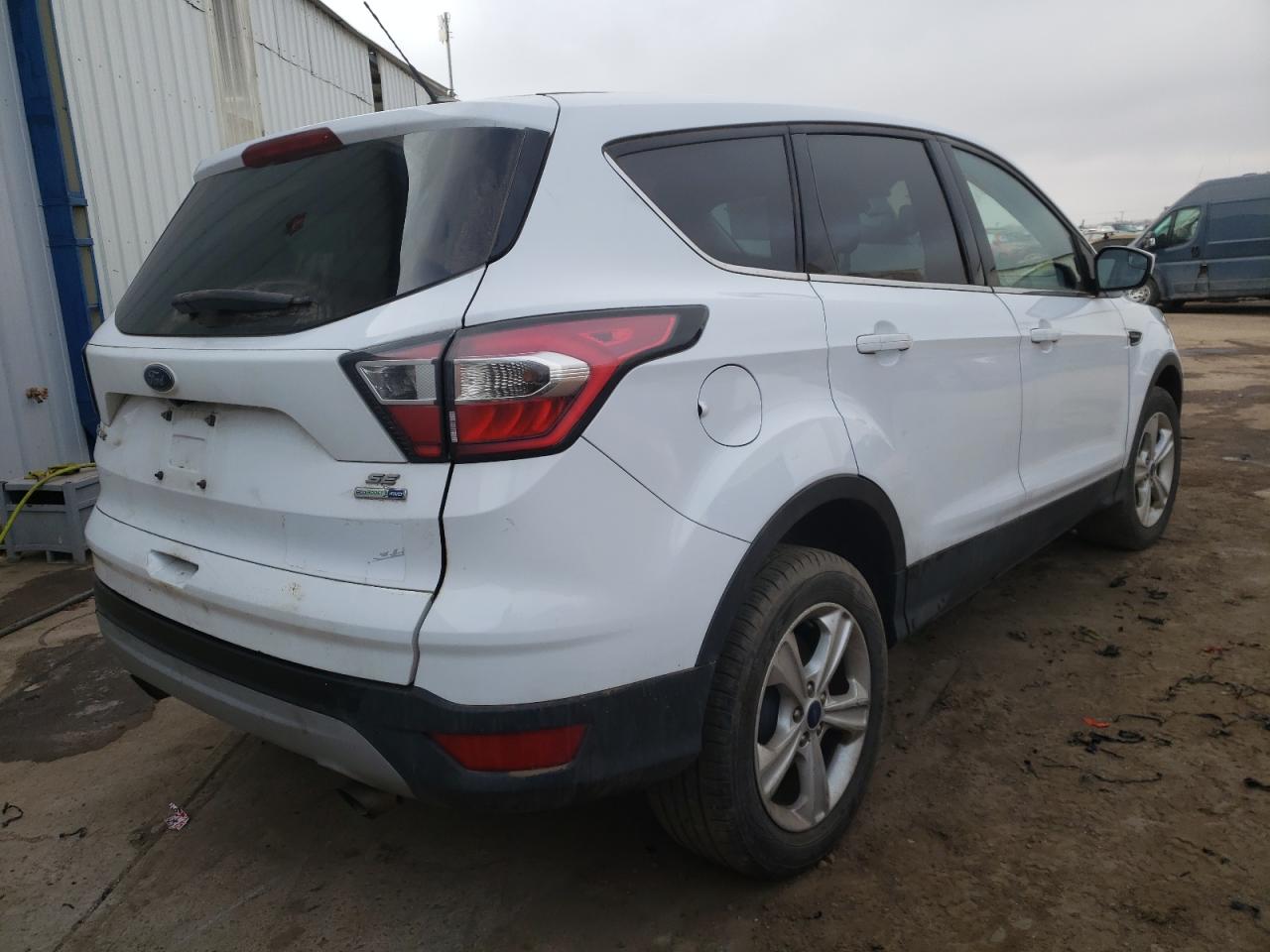 Image 3 of 2017 FORD ESCAPE SE 2017 with VIN 1FMCU9GDXHUB02324