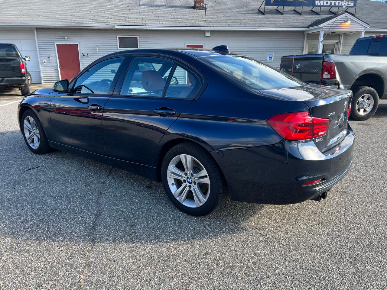 Obraz 3 z 2016 BMW 328 XI SULEV 2016 z VIN WBA8E3G54GNT76122