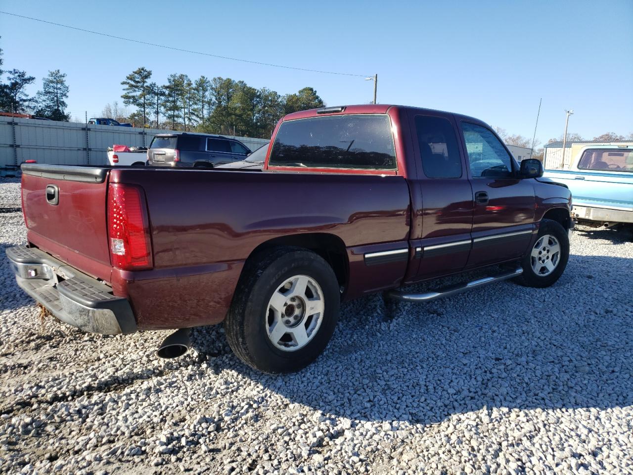 Image 3 of 2001 CHEVROLET SILVERADO C1500 2001 with VIN 2GCEC19VX11136255