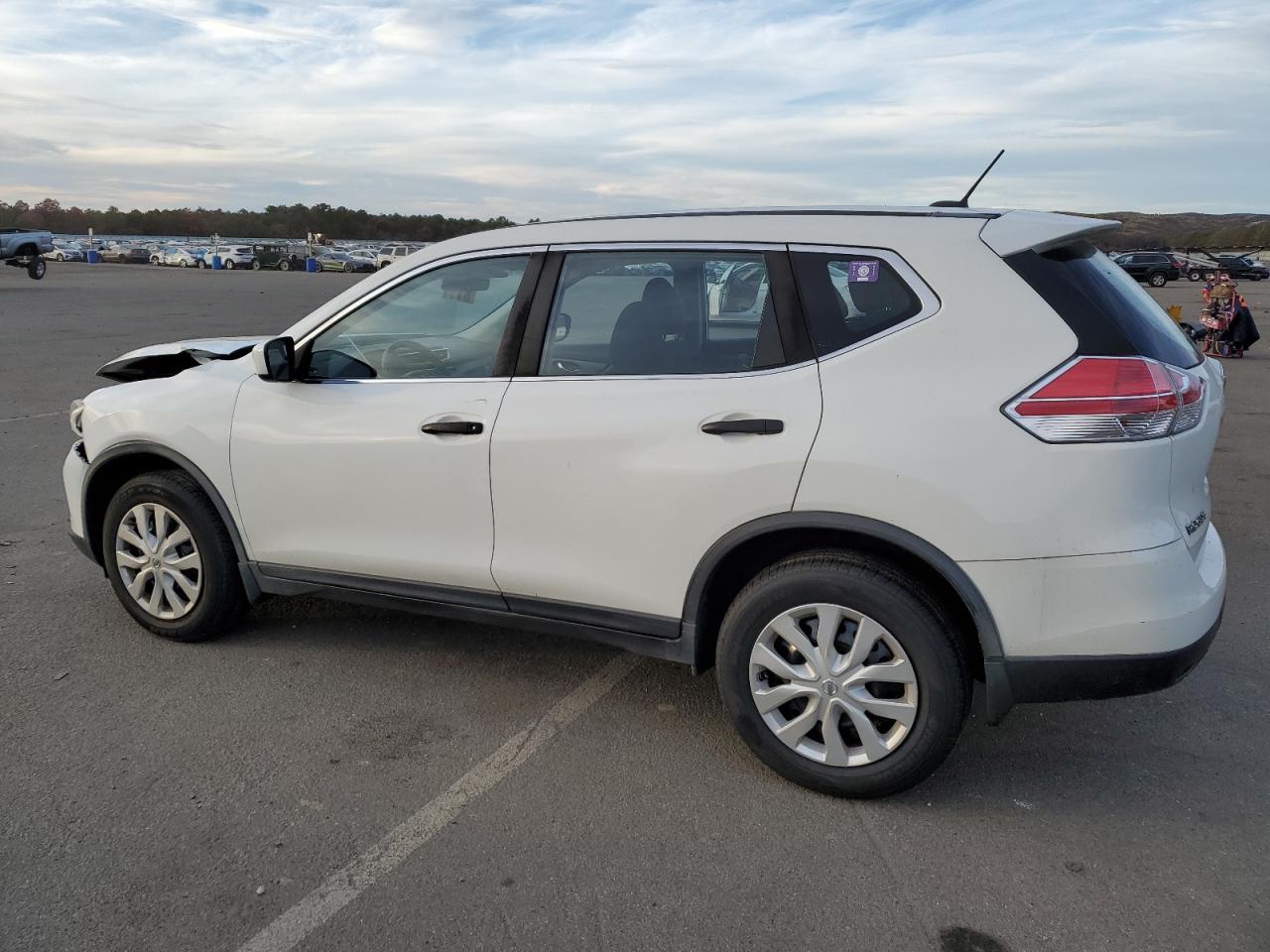 Image 2 of 2016 NISSAN ROGUE S 2016 with VIN JN8AT2MVXGW131459