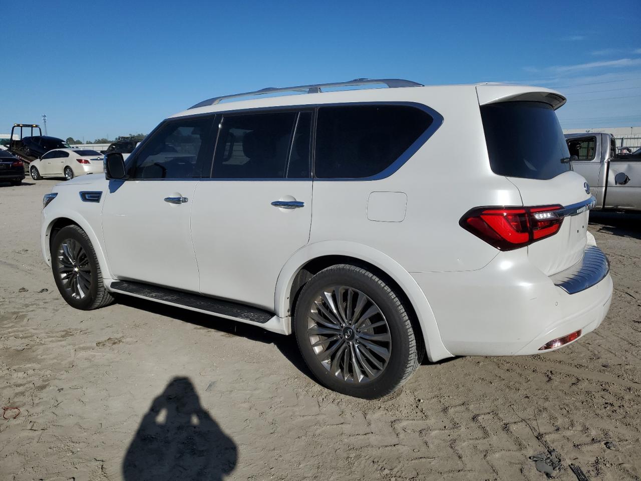 Obraz 2 z 2021 INFINITI QX80 SENSORY 2021 z VIN JN8AZ2BF4M9719586