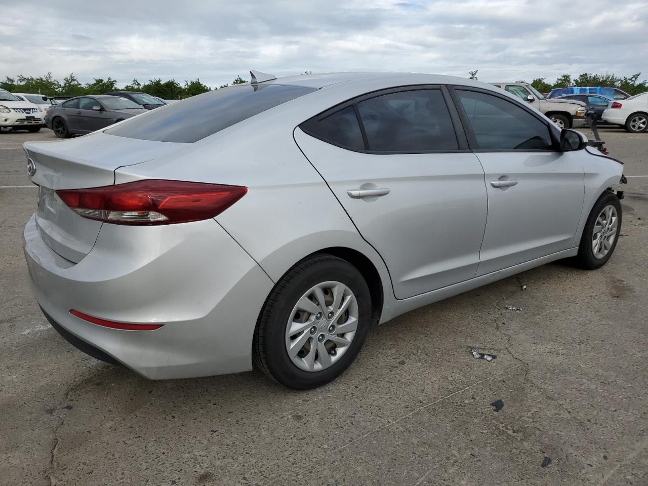 Изображение 3 2017 HYUNDAI ELANTRA SE 2017 с VIN KMHD74LF3HU424826