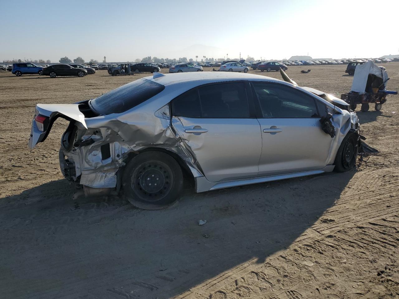 Изображение 3 2020 TOYOTA COROLLA LE 2020 с VIN 5YFEPRAE4LP095527