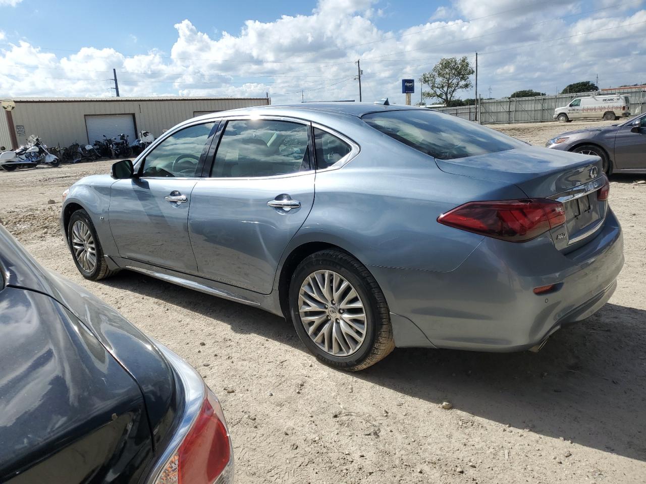 Obraz 2 z 2016 INFINITI Q70L 3.7 2016 z VIN JN1BY1PR5GM721111